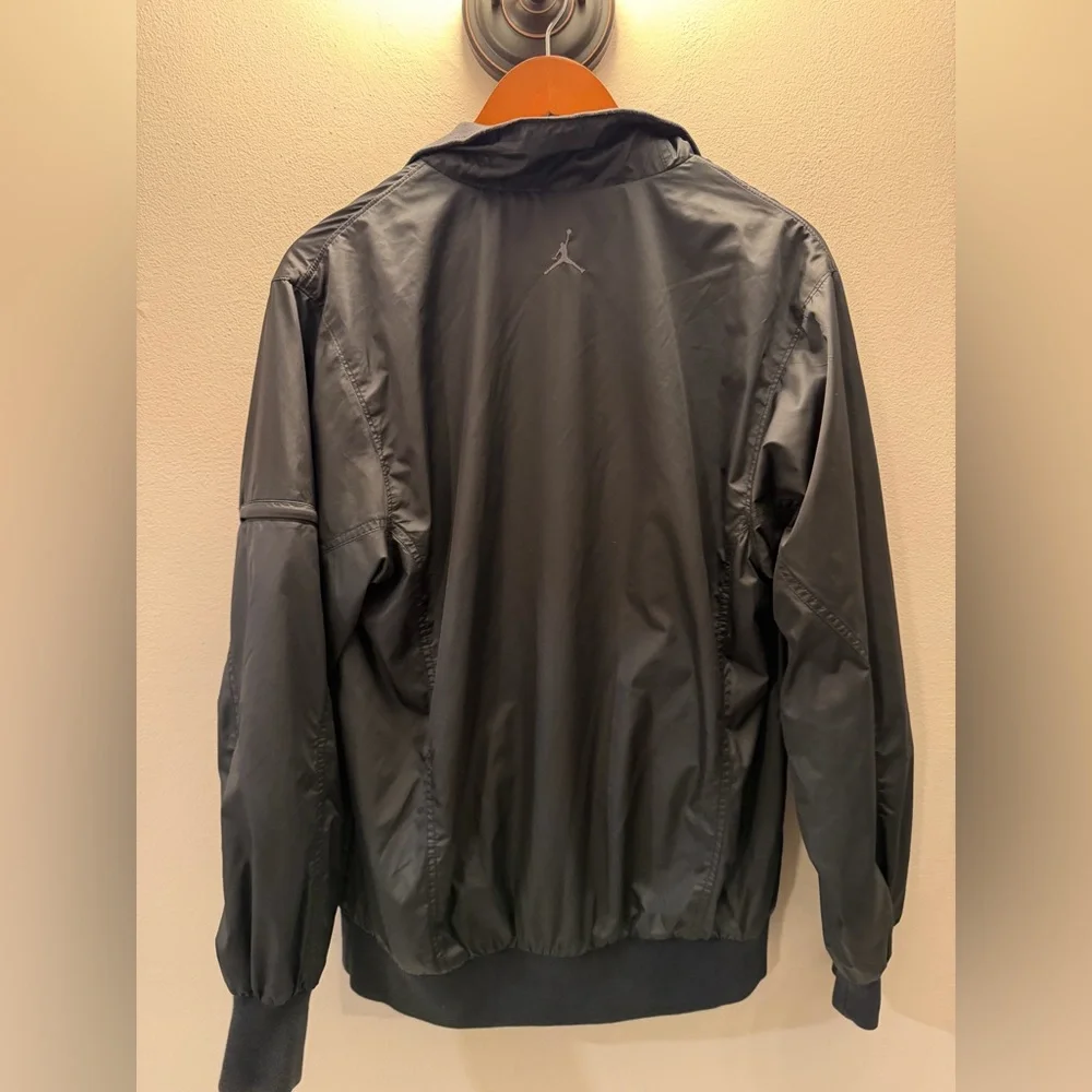 Large Air Jordan Michael Jordan Black Zip Up‎ Cafe Racer Style Coat medium